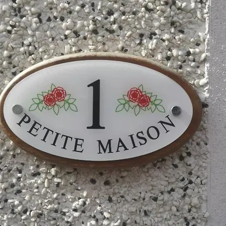 Petite Maison Дом отдыха *